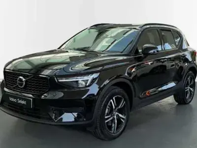 Usado Volvo XC40 Plus 2025 Negro SUV