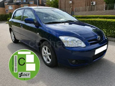 Usado Toyota Corolla Sol 110 CV (80 kW) 2005 Azul Berlina