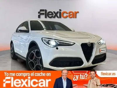 Usado Alfa Romeo Stelvio Sprint 200 CV (147 kW) 2021 Blanco SUV