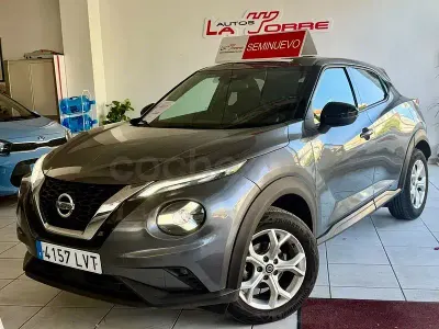 Usado Nissan Juke N-Connecta 114 CV (83 kW) 2021 Gris / plata SUV