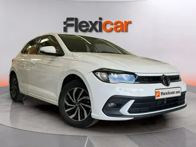Usado VW Polo Life 95 CV (69 kW) 2023 Blanco Utilitario