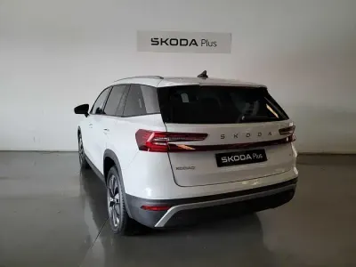 Usado Skoda Kodiaq Selection 150 CV (110 kW) 2025 Blanco SUV