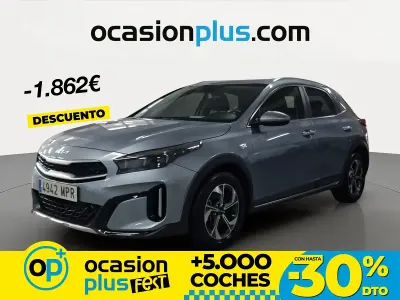 Usado Kia XCeed 120 CV (88 kW) 2024 Gris SUV