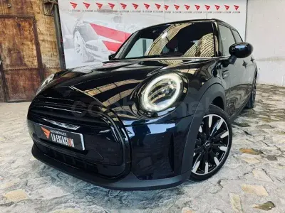 Usado Mini Cooper 136 CV (100 kW) 2022 Azul Utilitario