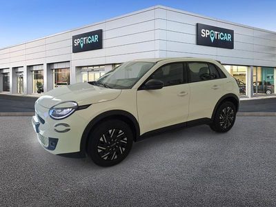 Blanco Usado 2024 Fiat 600 | 22.400 € (Buen precio)