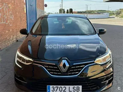 Usado Renault Mégane II Zen 140 CV (102 kW) 2021 Negro Berlina