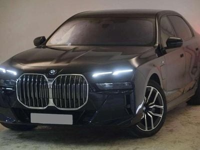 Usado BMW 750e M Sport 489 CV (359 kW) 2025 Negro Berlina