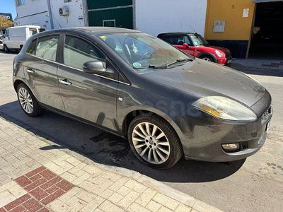 Usado Fiat Bravo Dynamic 120 CV (88 kW) 2008 Gris / plata Utilitario