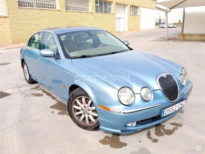 Usado Jaguar S-Type Executive 200 CV (147 kW) 2003 Gris / plata Berlina