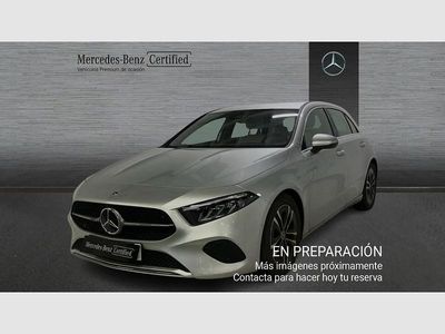 Usado Mercedes A180 136 CV (100 kW) 2023 Gris Berlina