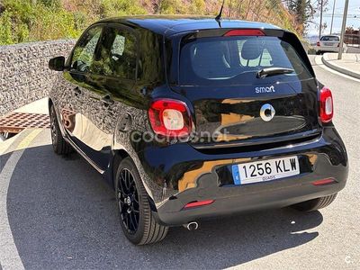 Usado Smart ForFour 90 CV (66 kW) 2018 Negro Utilitario