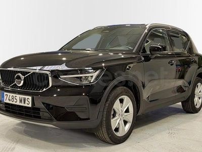 Begagnad Volvo XC40 Core 163 HK (119 kW) 2024 Svart SUV