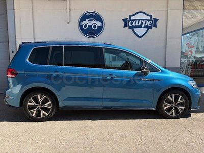 Usado VW Touran Sportline 150 CV (110 kW) 2021 Azul Monovolumen