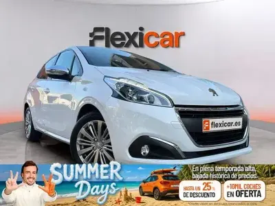 Usado Peugeot 208 GT-line 110 CV (80 kW) 2018 Blanco Utilitario