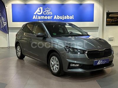 Gris / plata Usado 2025 Skoda Fabia Selection Berlina | 18.990 € (Precio justo)