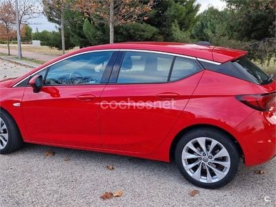 Rojo Usado 2016 Opel Astra Dynamic Berlina | 8500 € (Precio justo)