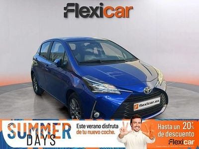 Usado Toyota Yaris Active 111 CV (81 kW) 2017 Azul Berlina