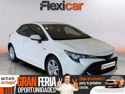 Usado Toyota Corolla Active 122 CV (89 kW) 2020 Blanco