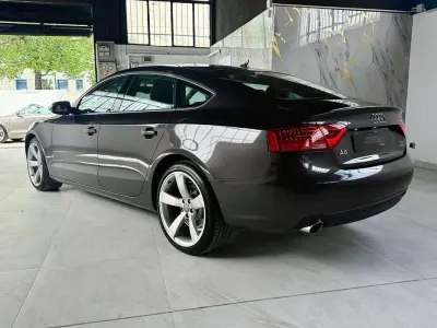 Usado Audi A5 Sportback S-Line 245 CV (180 kW) 2015 Gris Utilitario