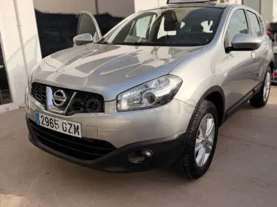 Usado Nissan Qashqai Acenta 110 CV (80 kW) 2010 Gris / plata SUV