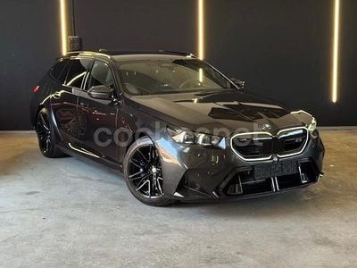 Gris / plata Usado 2025 BMW M5 Familiar | 155.990 €