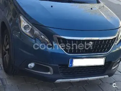 Usado Peugeot 2008 Allure 110 CV (80 kW) 2018 Verde SUV