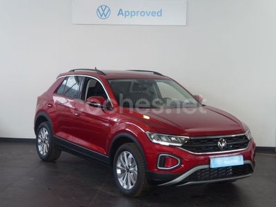 Usado VW T-Roc Life 115 CV (84 kW) 2024 Granate SUV