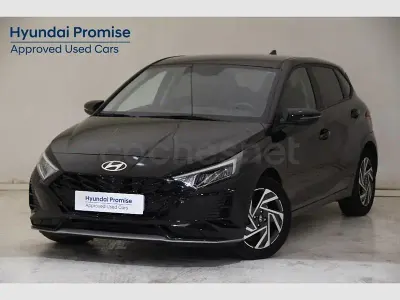 Usado Hyundai i20 100 CV (73 kW) 2024 Negro Utilitario
