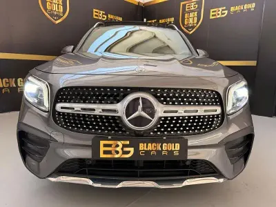 Usado Mercedes GLB200 150 CV (110 kW) 2021 Gris / plata SUV