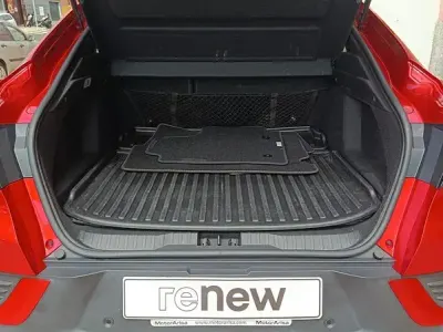 Usado Renault Arkana Techno 145 CV (106 kW) 2024 Rojo SUV