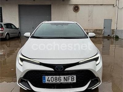 Usado Toyota Corolla Edition 140 CV (102 kW) 2024 Blanco Familiar