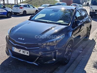 Usado Kia XCeed GT-Line 160 CV (117 kW) 2023 Gris / plata SUV