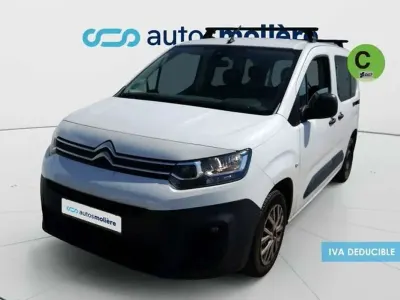 Usado Citroën Berlingo Live 102 CV (75 kW) 2021 Blanco Monovolumen