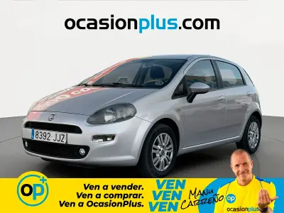 Usado Fiat Punto Easy 75 CV (55 kW) 2015 Gris Utilitario