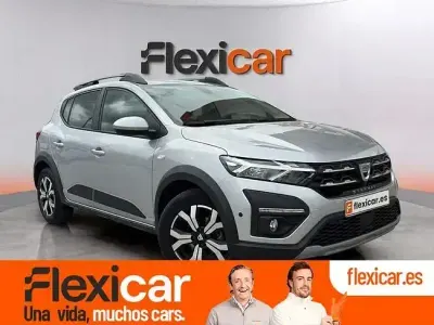 Usado Dacia Sandero Comfort 91 CV (66 kW) 2021 Gris