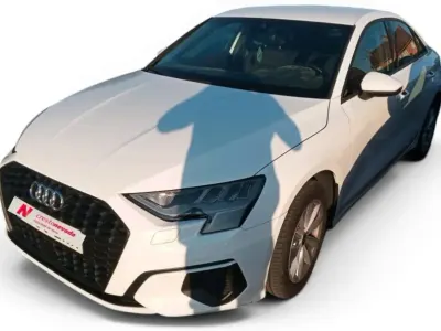 Usado Audi A3 Premium 110 CV (80 kW) 2021 Blanco Berlina