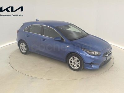 Usado Kia Ceed 100 CV (73 kW) 2024 Azul Utilitario