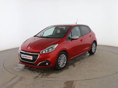 Rojo Usado 2019 Peugeot 208 Signature Sky Utilitario | 9299 € (Precio justo)