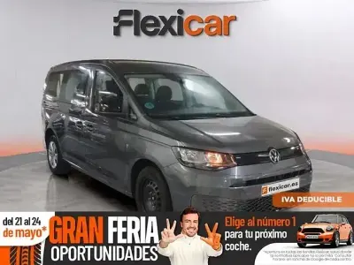 Usado VW Caddy Maxi 122 CV (89 kW) 2024 Gris / plata Monovolumen