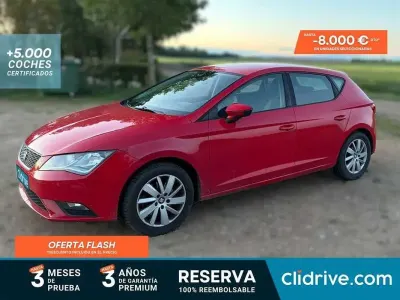 Usado Seat Leon ST Reference 110 CV (80 kW) 2013 Rojo Familiar