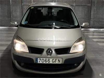 Usado Renault Scenic E-Tech 110 CV (80 kW) 2008 Beige Monovolumen
