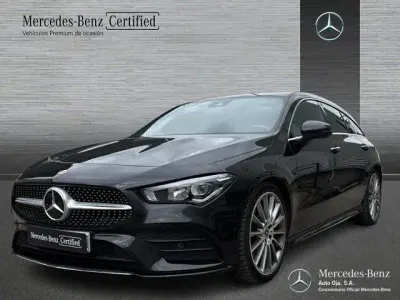 Usado Mercedes CLA200 Shooting Brake 150 CV (110 kW) 2022 Negro Familiar