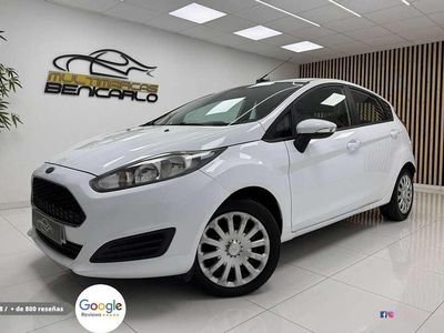 Blanco Usado 2017 Ford Fiesta Trend Utilitario | 8900 € (Precio justo)
