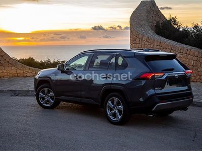 Gris / plata Usado 2021 Toyota RAV4 Hybrid Advance SUV | 31.000 € (Precio justo)