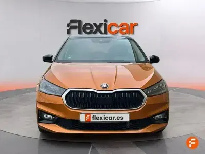 Usado Skoda Fabia Selection 115 CV (84 kW) 2025 Beige Utilitario
