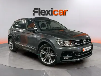 Usado VW Tiguan Sportline 150 CV (110 kW) 2019 Gris SUV