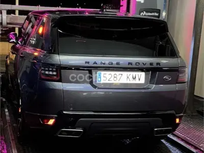 Usado Land Rover Range Rover Sport HSE Dynamic 306 CV (225 kW) 2018 Gris / plata SUV