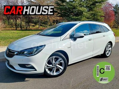 Blanco Usado 2018 Opel Astra Dynamic Familiar | 10.800 € (Un poco caro)