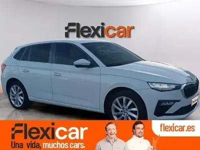 Usado Skoda Scala Selection 115 CV (84 kW) 2024 Blanco Utilitario
