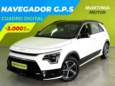 Usado Kia Niro 129 CV (94 kW) 2025 Blanco SUV